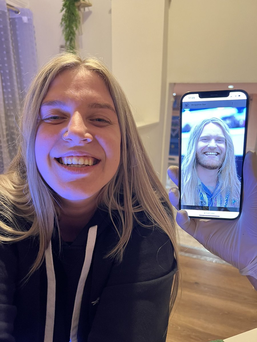 GeorgiaB08's tweet image. When your cousin tells you how much you look like @SamRyderMusic 😂😂