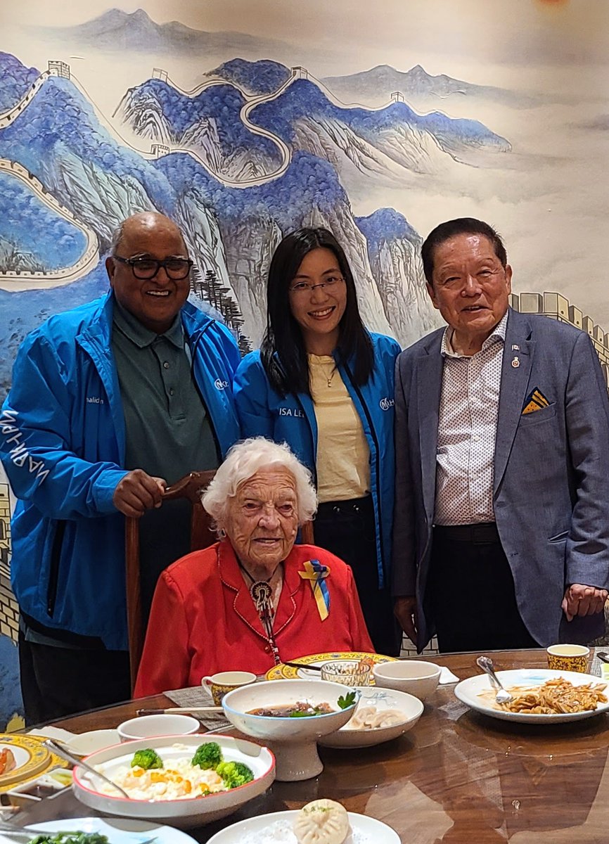 Saddened to hear the news of the passing of former #Mississauga mayor #HazelMcCallion. Always full of energy, she was very active everywhere even at her age. Remembered last time seeing her in Ottawa during AMO conference. Thoughts and prayers to her family.
#RIPHAZELMcCallion