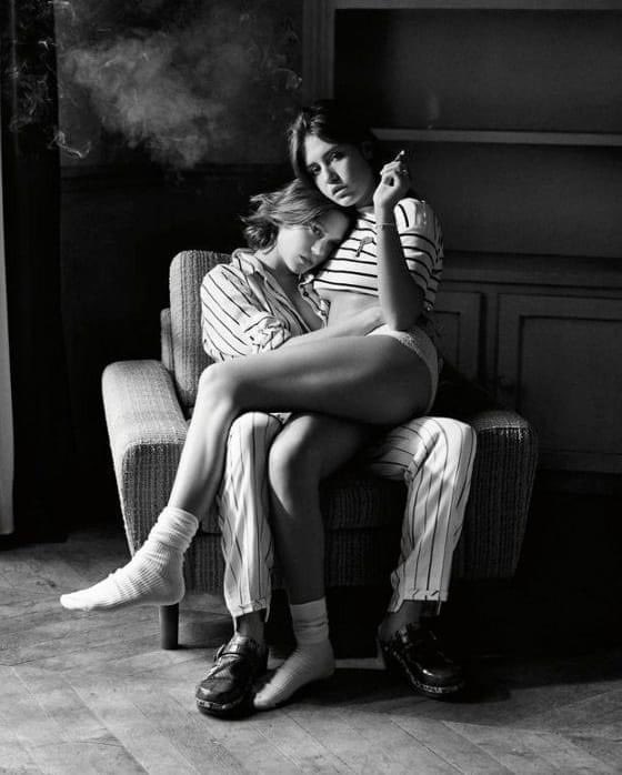 Geek509_'s tweet photo. Léa Seydoux et Adèle Exarchopoulos lors de la promotion du film La vie d’Adèle(2013).
#leaseydoux #adeleexarchopoulos #laviedadele #blueisthewarmestcolor #abdellatifkechiche #geek509 https://t.co/dM40V298V5