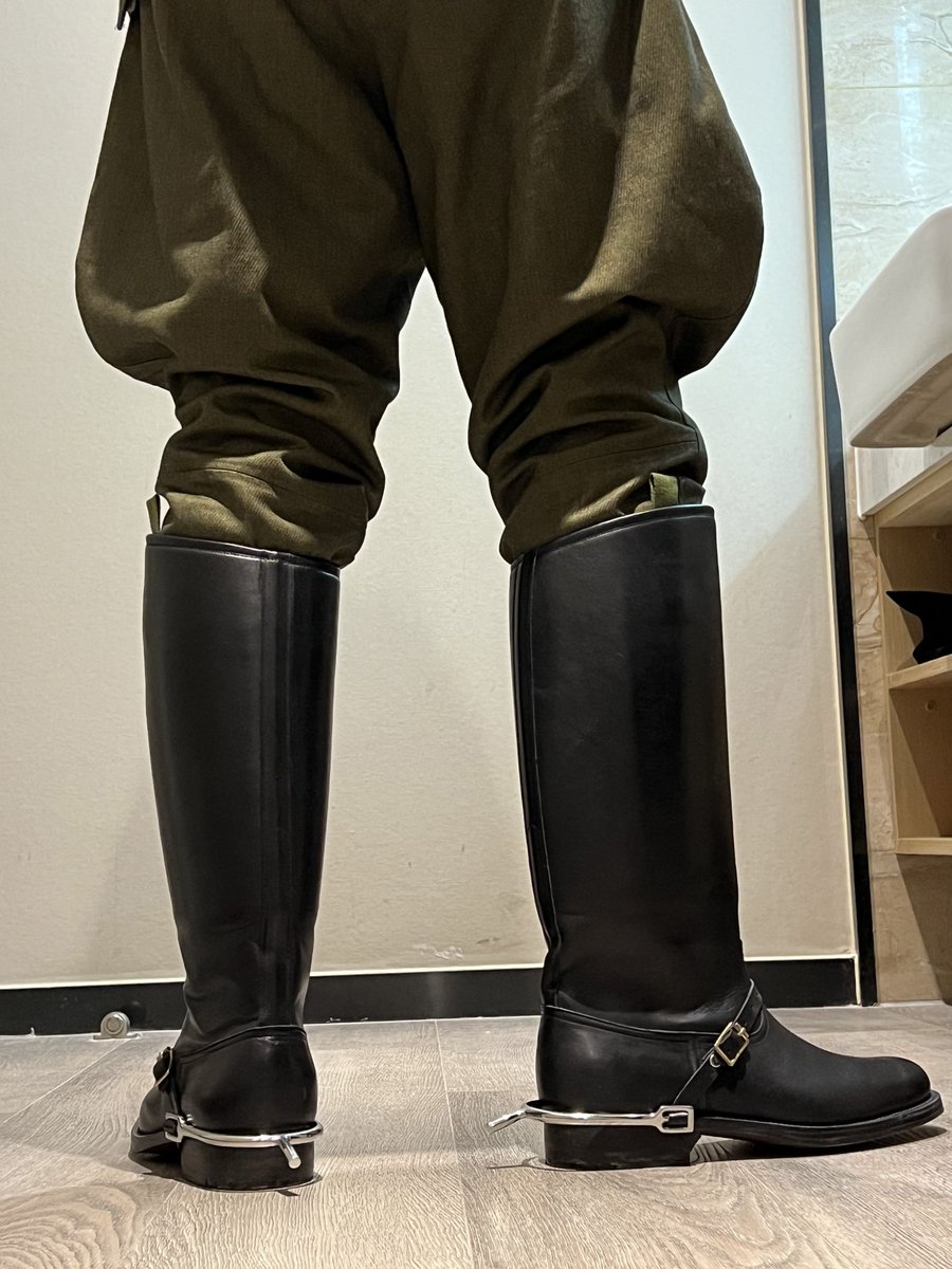 mamingwang789's tweet photo. 在皇军马靴下臣服，迅速！ https://t.co/0KzwzsSVLC