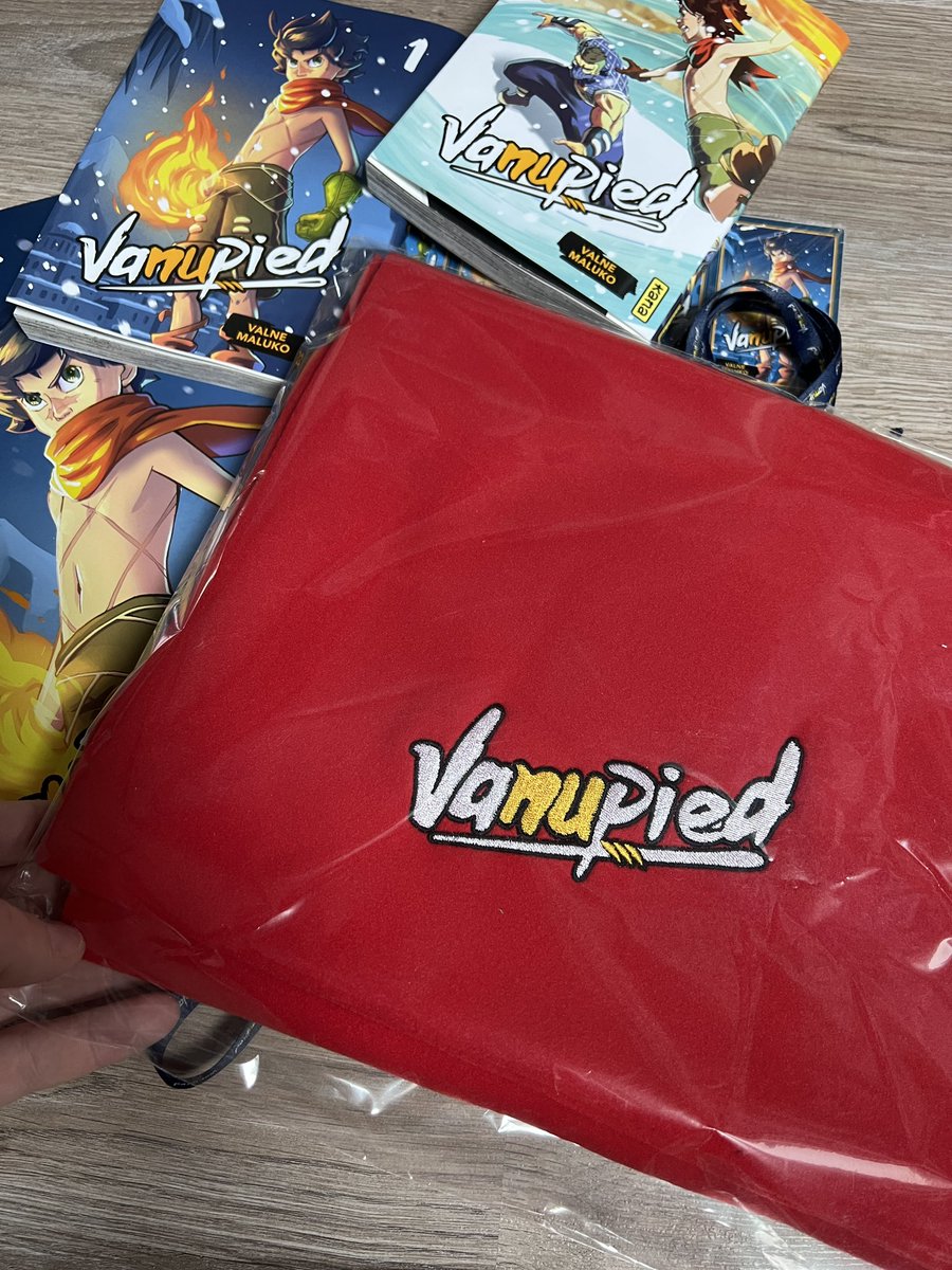 GohanBlog's tweet photo. Aujourd’hui je vous propose de découvrir le presskit du manga Vanupied, un manga français très cool dispo chez @EditionsKana ! #Vanupied #mangafr 
Mon avis sur le tome 1 : https://t.co/udhHQD7Vul https://t.co/mrS9II215Y