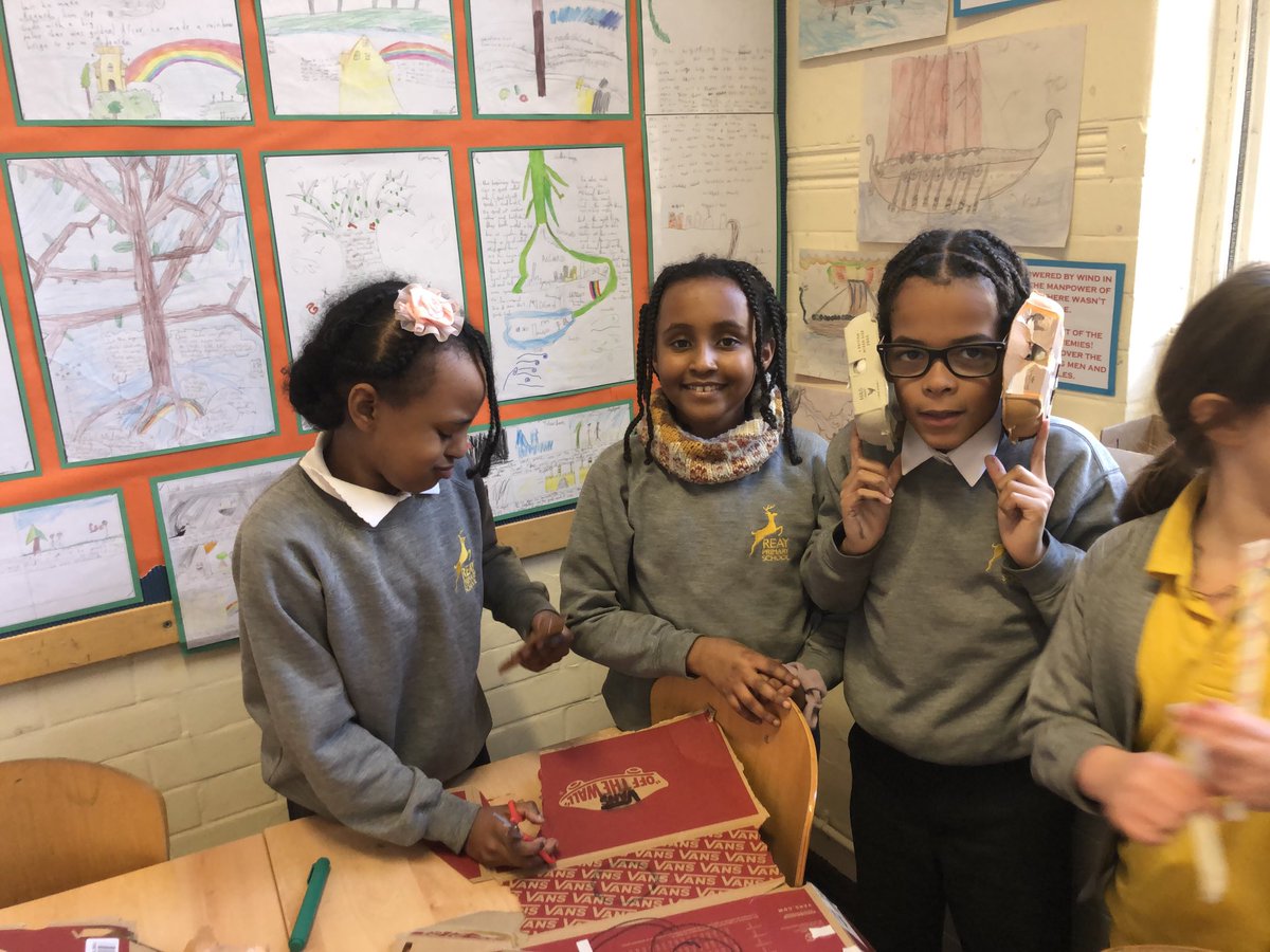ReayPrimary's tweet photo. Our muffling sound ear defenders designed for #luedmonds #pil #johnnyrotten #sciencefun https://t.co/owyswGrGcC