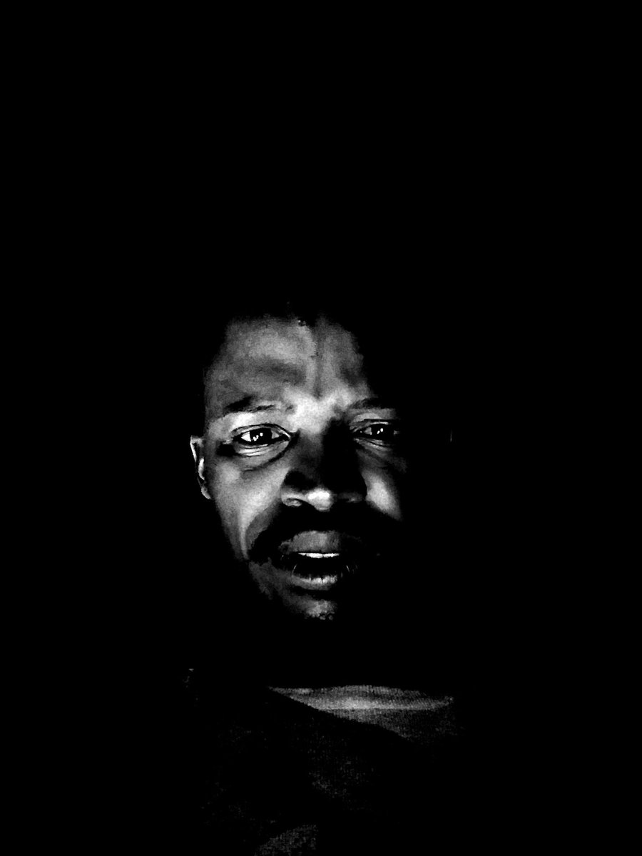 vaaluable016's tweet image. Mr Vaaluable  himself
#photography #selfpotrait #blackandwhitephoto