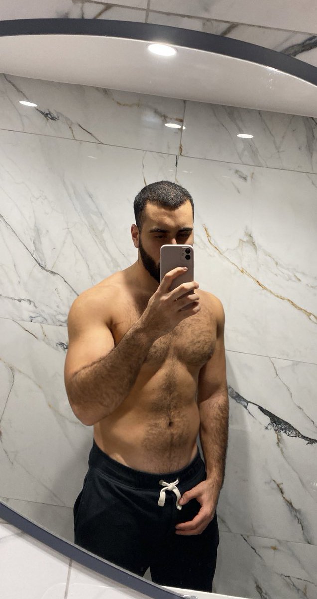 Hairy Universe Mag On Twitter Rt Mounimpressed Mirror Selfie 