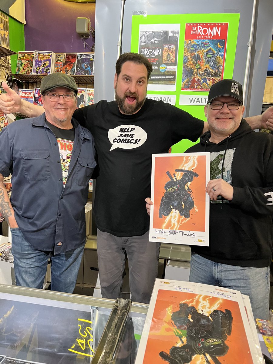 GAppleCAF's tweet photo. Join us this weekend for two events: #firstfriday at @NHMLA Friday 5-10pm and #CalComicCon this Sunday in Costa Mesa, CA. We will have tmnt prints and HC books signed by @kevineastman86 @TomWaltz & more! https://t.co/fYtpgNbzOw