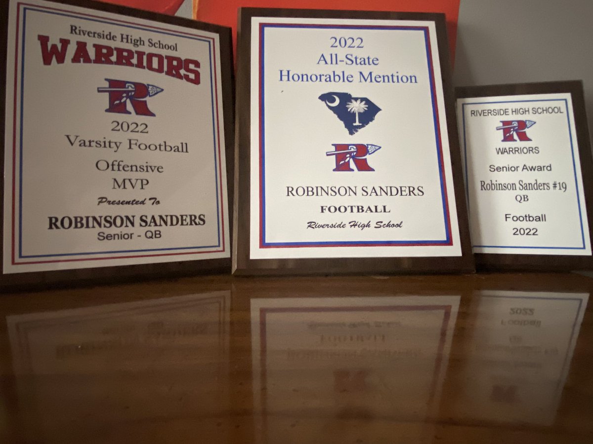 RobSanders04's tweet photo. Thanks to all my coaches and teammates for the ride these last two years. Thankful to be a part of Warrior nation @MattRochester50 @Cusano_ @CoachPettit1986 @warriorRsports @RHS_FB https://t.co/jAYsWtgZRz