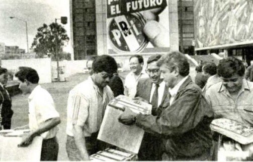 No deja de ser paradójico que quienes le robaron el triunfo a la izquierda en 1988, estén hoy en el gobierno bajo la ejida de ese mismo movimiento (aunque ya todo desvirtuado).