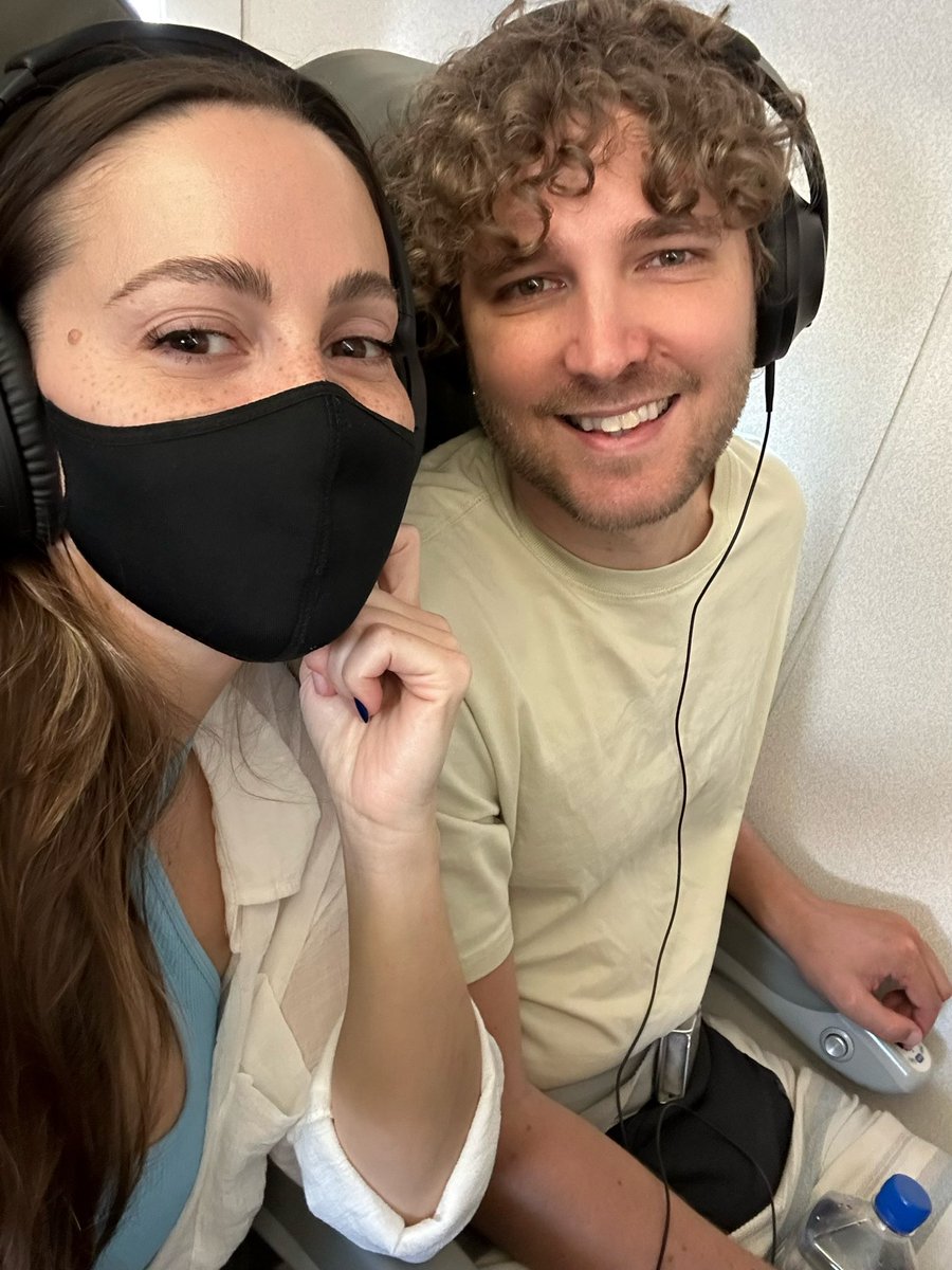 Abigail Mac on Twitter "Off to the Bahamas 🌴🌴🌴"