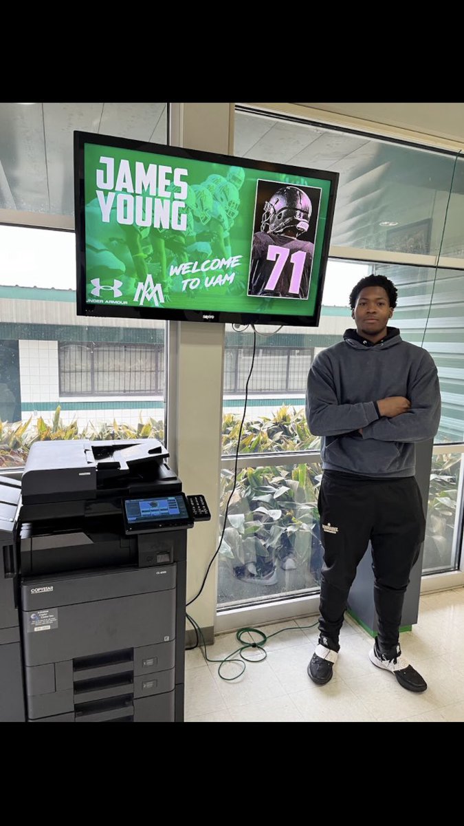 James Young tweet media