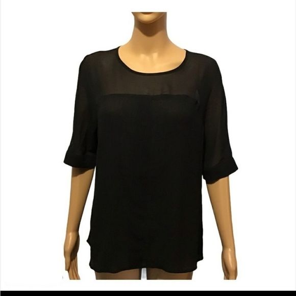 tazmoet's tweet photo. So good I had to share! Check out all the items I'm loving on @Poshmarkapp #poshmark #fashion #style #shopmycloset #saksfifthavenueblacklabel #elietahari #athleta: https://t.co/XJ82MEuHaW https://t.co/oTCofM45gj