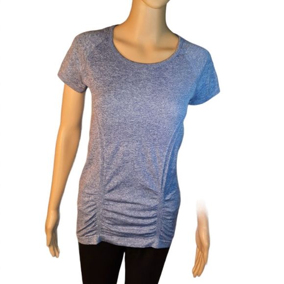 tazmoet's tweet photo. So good I had to share! Check out all the items I'm loving on @Poshmarkapp #poshmark #fashion #style #shopmycloset #saksfifthavenueblacklabel #elietahari #athleta: https://t.co/XJ82MEuHaW https://t.co/oTCofM45gj