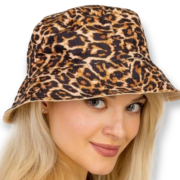 tmccoyusa's tweet photo. So good I had to share! Check out all the items I'm loving on @Poshmarkapp from @JOzUSA95 #poshmark #fashion #style #shopmycloset #lululemonathletica: https://t.co/TFwHcdznH4 https://t.co/VwTlaJ6Te4