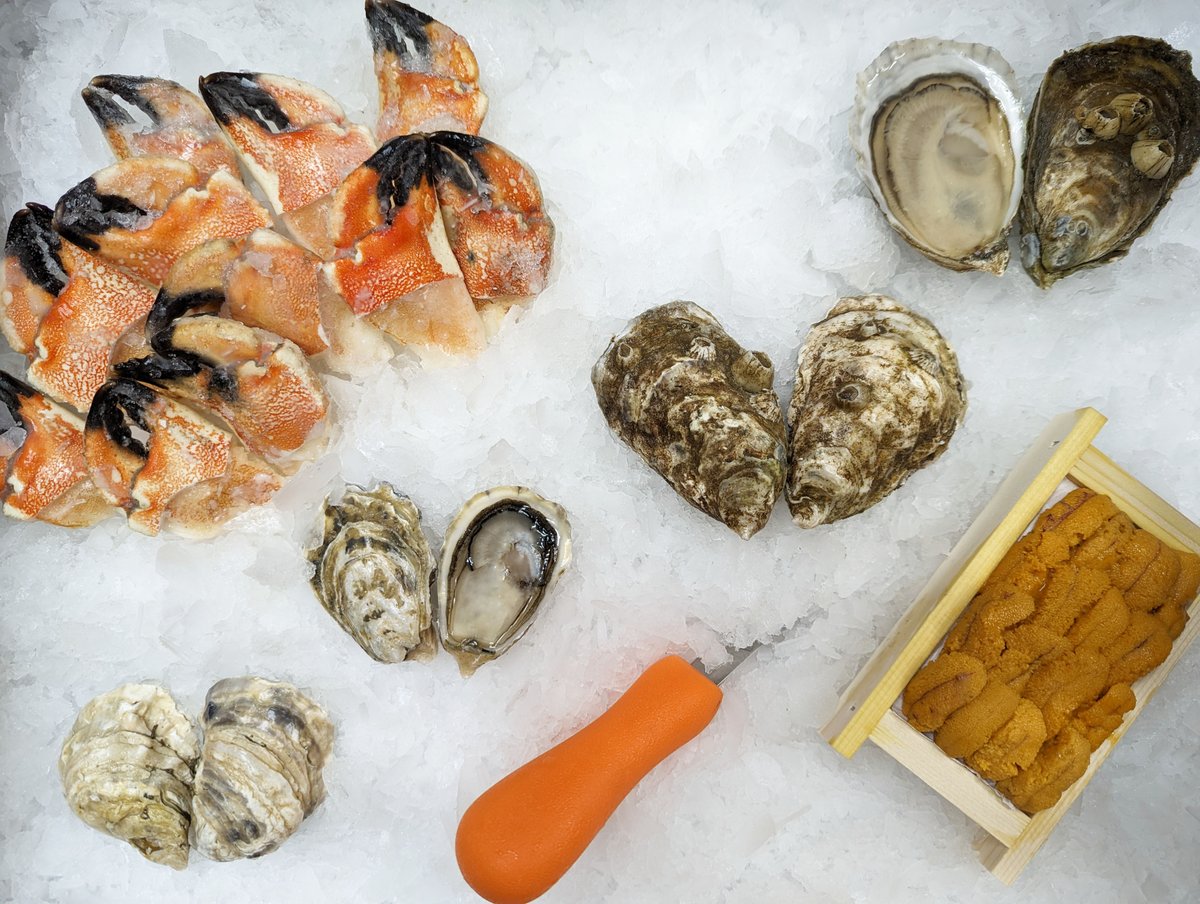 💕 Valentine's Day Raw Bar Boxes are available for pick up in Boston on 2/14 💕 Preorder by Friday, February 10th via link in bio 💕

#oysters #Boston #ValentinesDay
