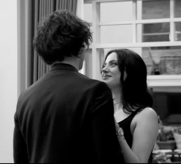 al gözümden yaşları gün gelir kurutursun.. #ElBat