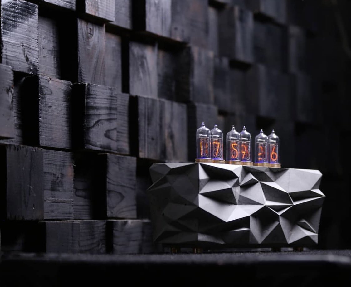 Betonbaton_NFT's tweet image. This is not just a product, but a work of art and only real aesthetes can appreciate this luxury ®️#art
#artist#concrete
#design#designer#loft
#designerinterior#drawing
#steampunk#luxury#vacuum#highrelief
#designclock
#prestigenterior#paiting
#loftclock
#vacuumtubes#nixieclock