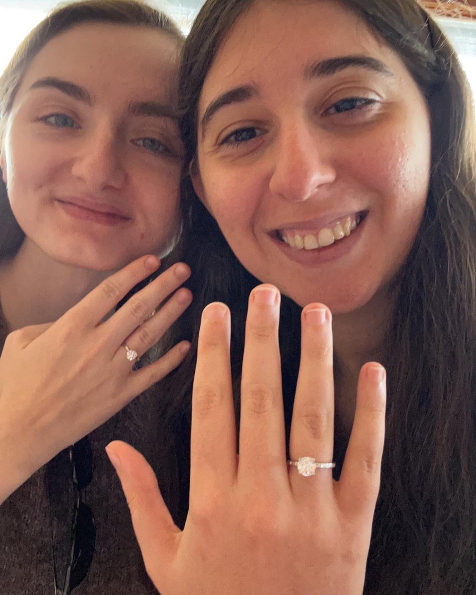 dani 🏙🦄 tweet media