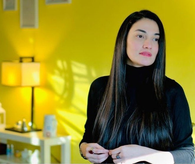 @muniba_mazari 'When you think that your life is unfair,think again' 'I couldn't find a hero in my life so i became one.' #MunibaMazari❣️A true inspiration for all the women on this beautiful Planet.Not just words but even her glittering eyes are hopeful. Love you Mom✨❤️