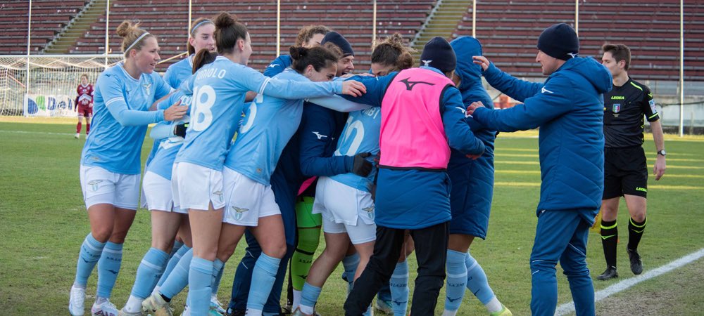 OfficialSSLazio's tweet photo. #ArezzoLazioWomen 💬
Mister #Catini commenta il successo: "Vittoria importante, contento per il nostro girone d'andata"
➡️ https://t.co/On7RkVbngP https://t.co/Xrk4w3aolU