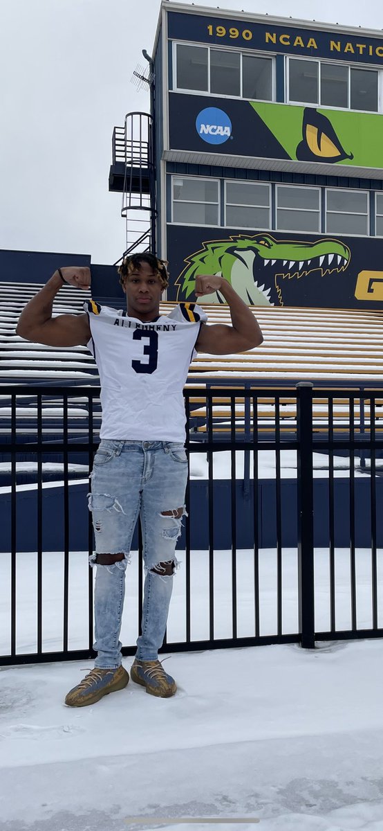 Aaron_smith333's tweet photo. Had a great visit at Allegheny College this weekend! Thank you!! @CoachMark_AC https://t.co/26mfdMF5W8