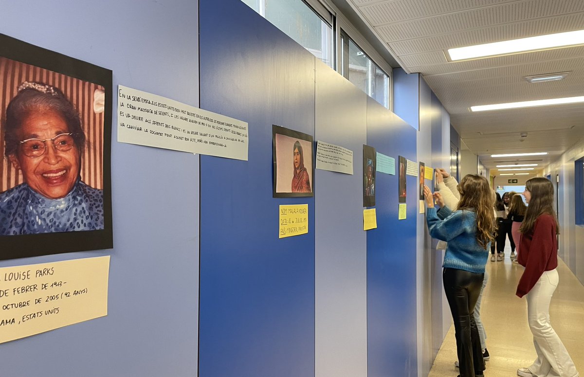 carmina_calvo's tweet photo. Avui cerquem testimonis de pau a #JesuïtesElClot en el Dia de la No Violència i de la Pau #DENIP. Fem camí amb els alumnes treballar plegats per la pau @JesuitesEdu https://t.co/L67kcZQCxs