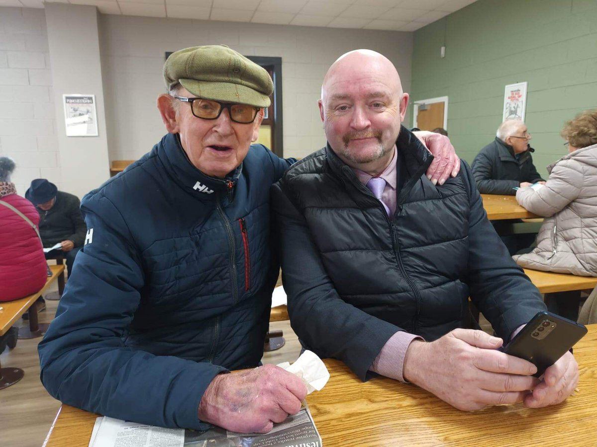 JoeSeward1's tweet photo. With the Legendary Gowran Racegoer John Joe Farrell today at Punchestown.
The Gowran folk were out in force to cheer on Princess Zoe 🟣🟡 John Joe wants to know does a Dead Heat mean only a half one instead of a Glass of Brandy @tonymullins84 if you're in Loughlins Pub tonight https://t.co/Xwv4dG8fyl