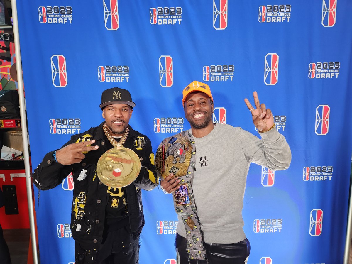 HipHopGamer's tweet photo. #HipHopGamer x The Creator Of #ChartFighter Brandon Jefferson The Fact That Ya'll Are Seeing This Picture Means The #GAMING Industry Is About To Receive Something New & Different.
GET READY READY Let's Go! https://t.co/2NkMvyPywr