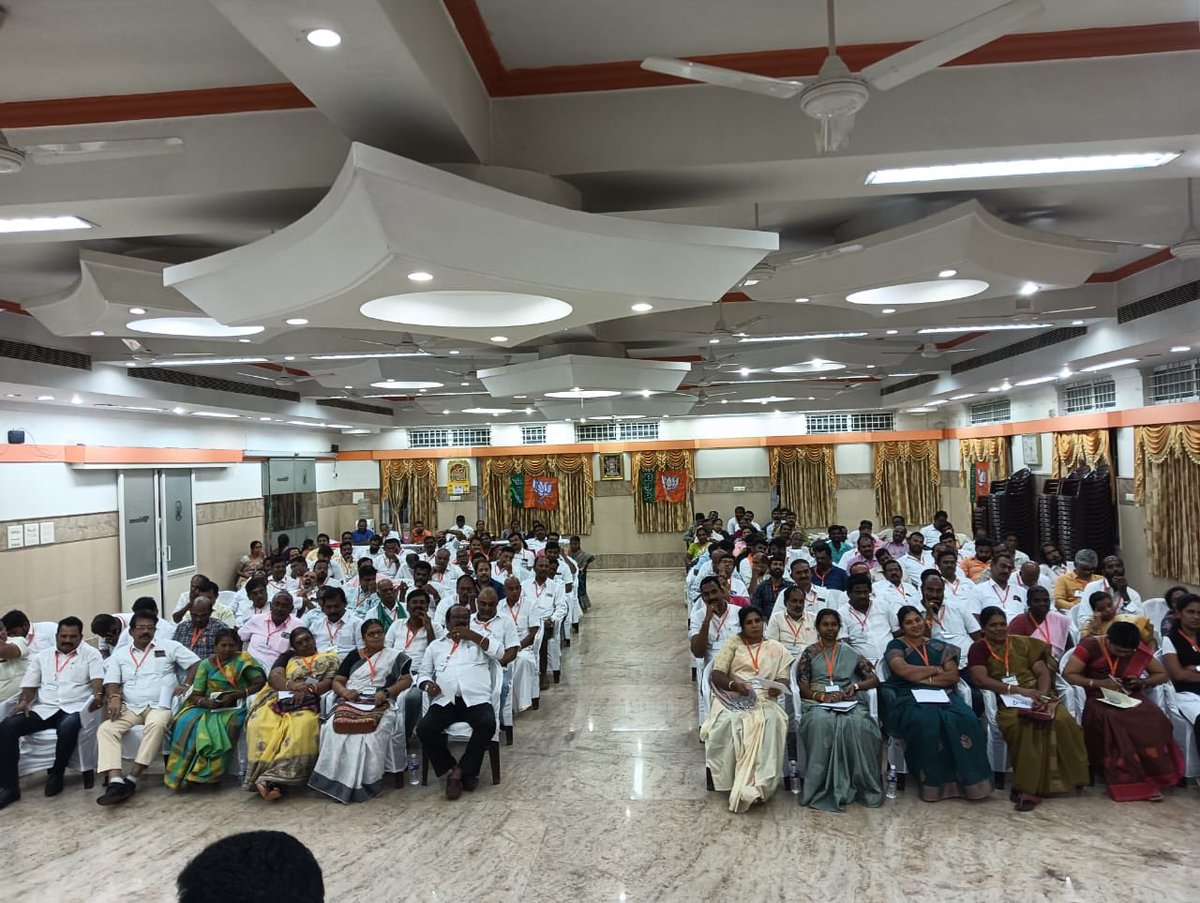 pkspathi's tweet photo. கோவை மாநகர் மாவட்ட செயற்குழு கூட்டம், ராம்நகர் ⁦@BJP4TamilNadu⁩ ⁦@annamalai_k⁩ ⁦@CTRavi_BJP⁩ ⁦⁦@blsanthosh⁩ https://t.co/FgxSQ4PTIe