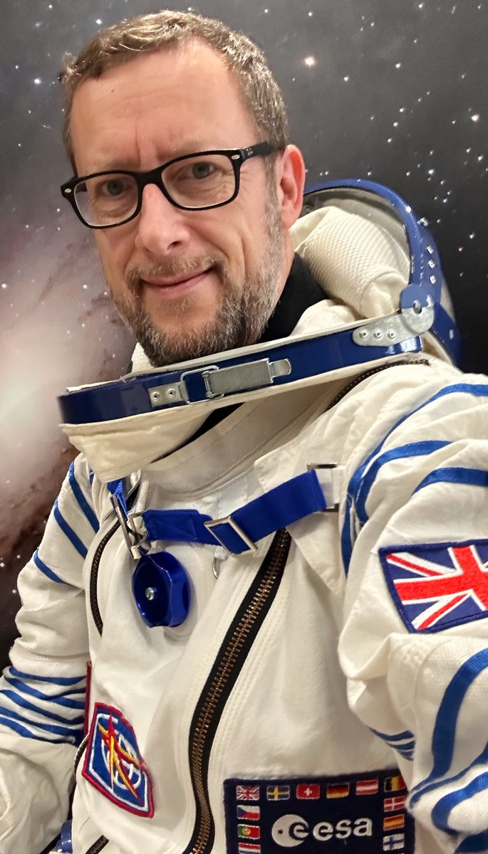 Here is living proof the the @SpaceStoreUK ‘Astronaut Experience’ is not just for kids! It is highly recommended for big kids too!

Also the best imaginable place for your new space social media profile photos! 👩🏻‍🚀😉