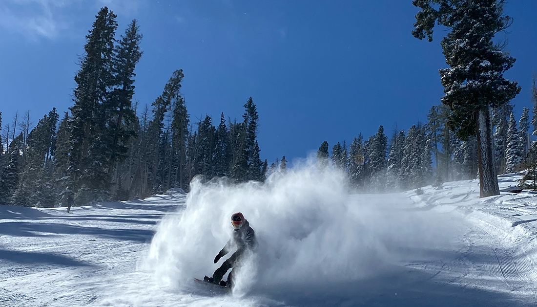 unmlobodeals's tweet photo. Over two feet of snow in the past couple of weeks has created fantastic conditions at Sipapu + the most affordable lift tickets in the state.

#sipapu #ad #unm #student #newmexico #ski #snowboard #snow #affordable  #nmtrue #state #snowconditions #skiconditions
@DailyLobo https://t.co/9vFWxbUG5G