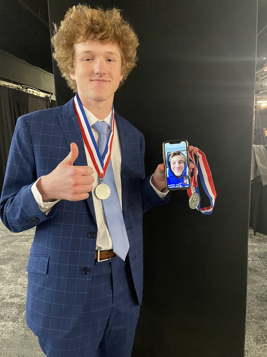 CHASKADECA's tweet photo. Congratulations to Nicholas Paul &amp; Aidan Fontaine on placing in the top 8 in the Marketing Management Team Roleplay Category and advancing to state!! https://t.co/zQON5Z5dYd
