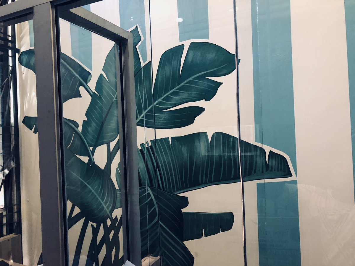 UgThapelo's tweet photo. 🌿Themes on Themes marking dimensions with stability of impressive pattern wall painting and Murals @zol https://t.co/r3gSUiMkeH