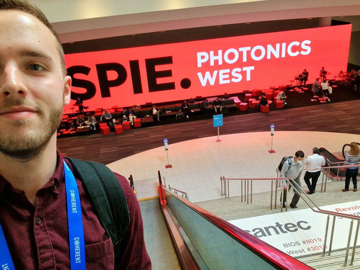 csteven_'s tweet photo. Had a great time this week at @PhotonicsWest #PhotonicsWest presenting some of my @EdinburghChem @EdinCRC research on using SRS microscopy to image cancer drugs! 🔬💊 Paper coming soon: https://t.co/U4pOyidklx https://t.co/9mBMIbYeRG