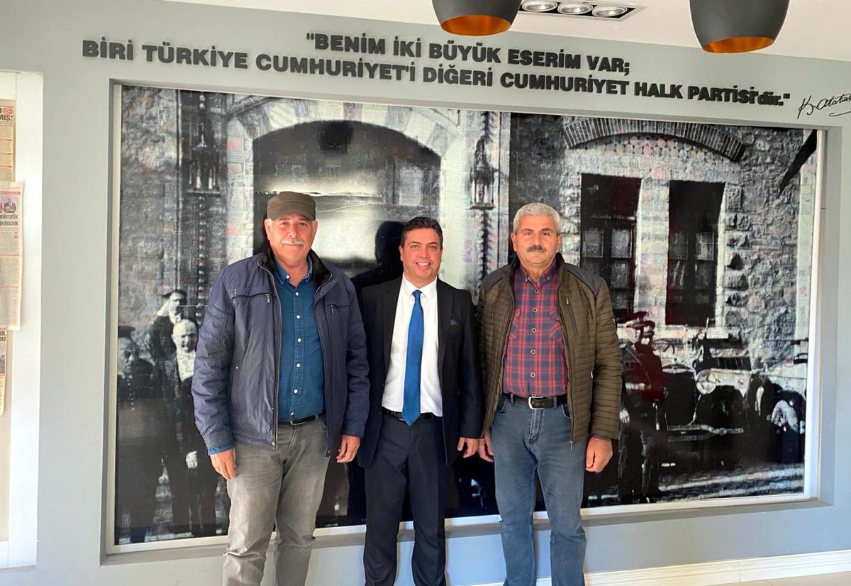 Bugün İlçe Yönetim Kurulumuza hayırlı olsun ziyaretine gelen üyelerimizi, partililerimizi, halkımızı ve mahalle muhtarlarımızı ağırlamaktan büyük mutluluk duyduk. Kendilerine nazik ziyaretleri ve çok değerli destekleri için teşekkür ediyoruz.
#CHP
#GeliyorGelmekteOlan