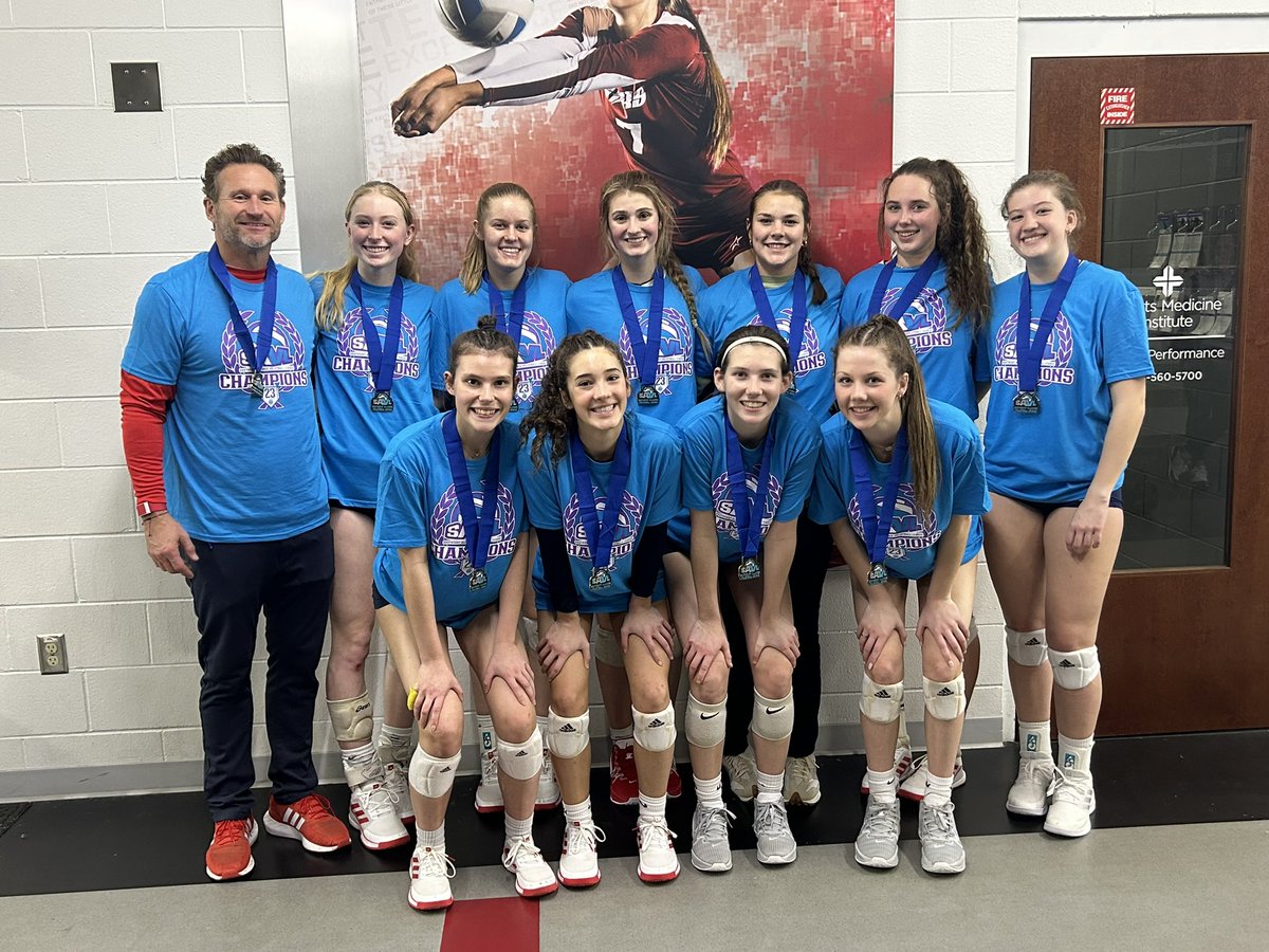 1st in gold in the 17-18 Open division at the Alliance Classic. Super excited for this coming weekend at The Beast of the Southeast in Atlanta Ga. #ETR #GoodBetterBest #Stars17HP <a href="/PrepVolleyball/">PrepVolleyball.com</a> <a href="/Jimmy_PVB/">Jimmy Pompeo</a> <a href="/DormanVB/">🏐DormanVB🏐</a> <a href="/VBallrecruiter/">Kara Hill</a>