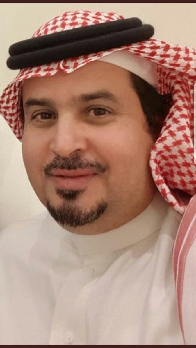 amsh75's tweet photo. أندر وأعجب أنواع التنافس التجاري الشريف رأيتها بعيني لدى الشقيقين حمود وسالم الرضيمان
اثنينهم تجارتهم الأساسية هي الأثاث وبمدينة واحدة #حائل
(كل شخص له راس ماله الخاص)
من قوة المحبة بينهم والأخوة يروحون لشراء بضاعتهم من #الصين و #تركيا وكل مكان مع بعضهم
الله يحفظكم ويديم محبتكم🤍 https://t.co/hrIfTijk4Q