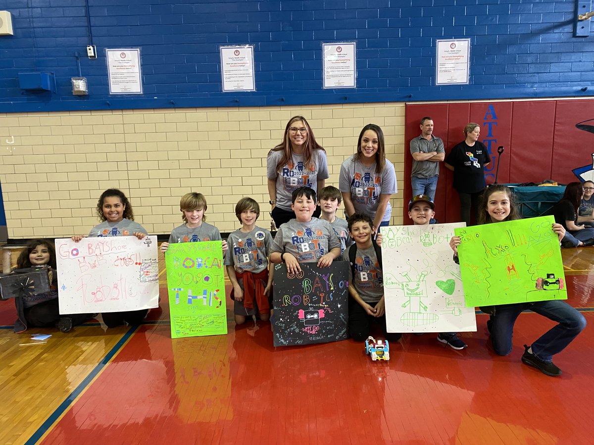 lpisd's tweet photo. More than 100 La Porte ISD robotics students competed against 37 teams from across Greater Houston on Saturday and brought home 11 awards! Plus the teams from @HREHawks  and @LXJ_LOBOS  are advancing to the Regionals! Congratulations to everyone! #ChooseLP @stemlpisd https://t.co/nHUYJ8yCFq
