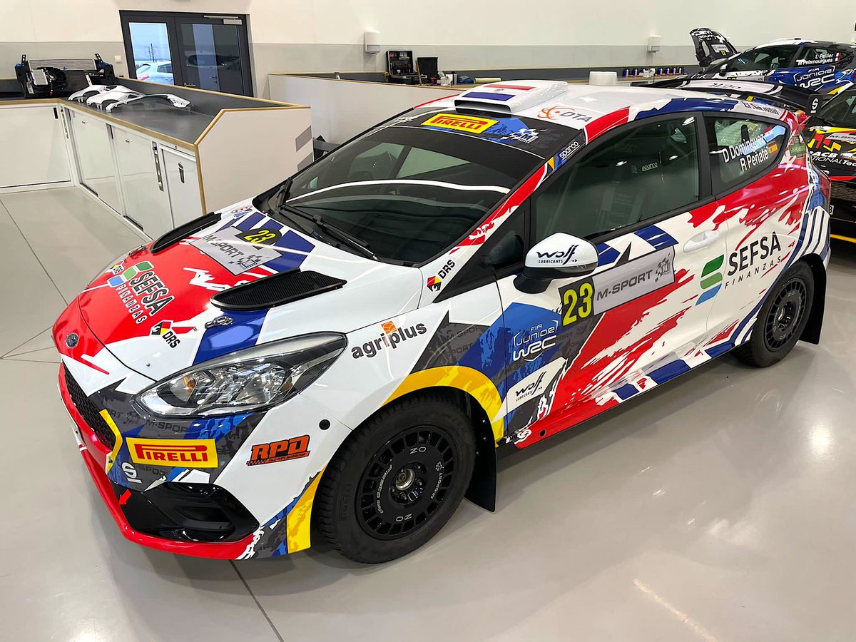 BugVera's tweet photo. Así luce el Ford Fiesta Rally3 del equipo M-Sport que estará al mando de @ddbrally navegado por @rogelio_penate 
El Debut será en el Rally de Suecia del 9 al 12 de Febrero.

Vamos 💪

📷: @ddbrally 

#WRC3 #WRCJunior #rallysweden #Paraguay #DDB #DTA #FordFiestaRally3 #MSport https://t.co/n2q38RtmB8