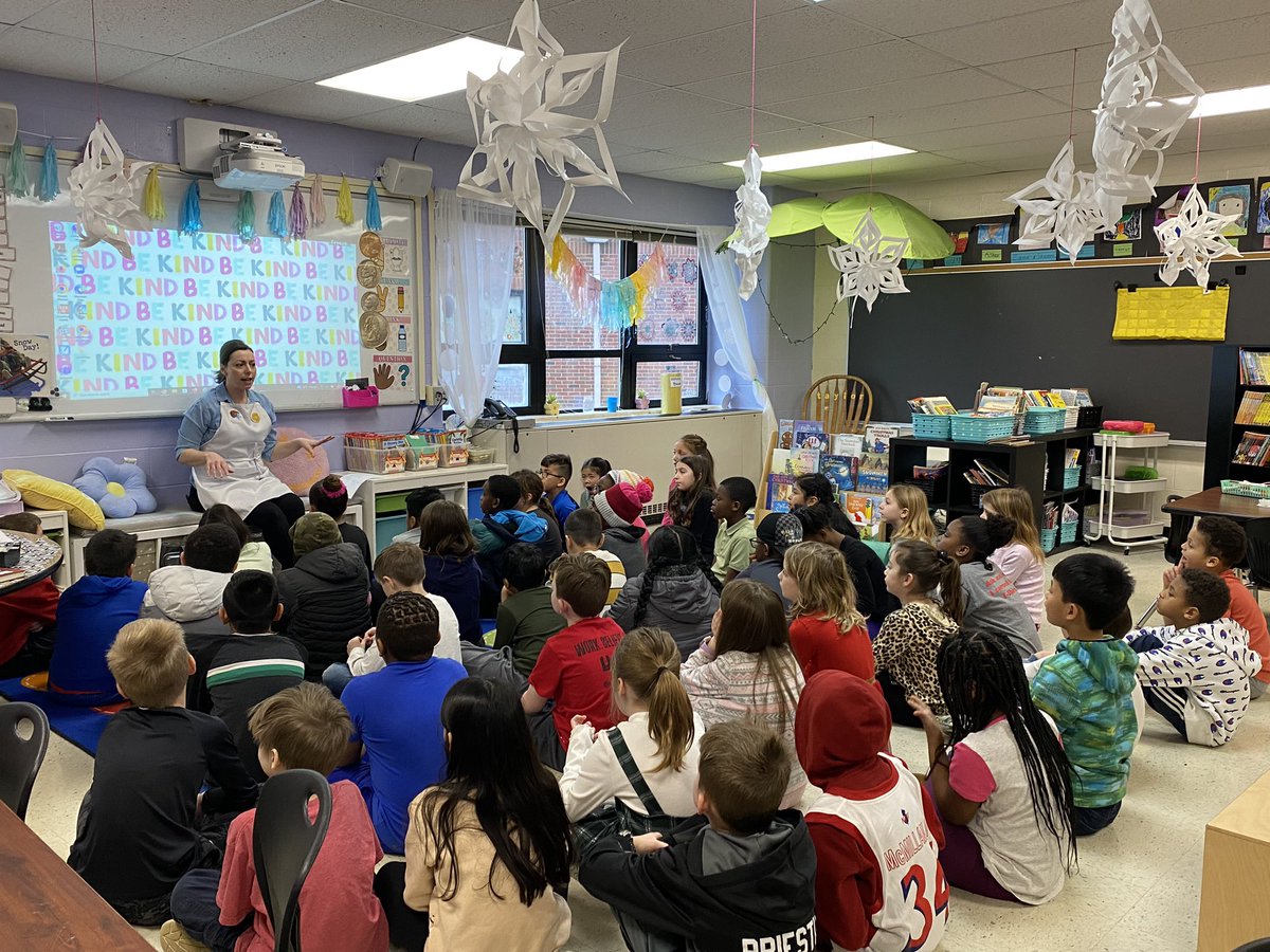 A wonderful visit with Mrs. Morgan today who taught us all about supply and demand, goods and service and what it’s like running a business! We even got to try some delicious fudge! @fudgebyjenn @shawnee_ecs #SweetSecondGrade