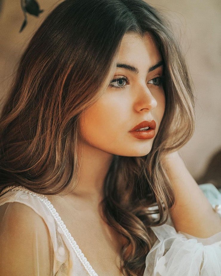 || Alright well twitter is a dick and locked me out of <a href="/AmorousHale/">𝑲𝒂𝒕𝒆𝒍𝒚𝒏 𝑯𝒂𝒍𝒆.</a>. So here’s 2.0 and hopefully I don’t get locked out of this one. 

SLs, banter &amp; DMs can continue over here lol 

Katelyn Marie Hale. 21. Virginia born. Peter’s daughter. OC. TWRP. BI. MC. AU. 21+ 

Hit me up 💜