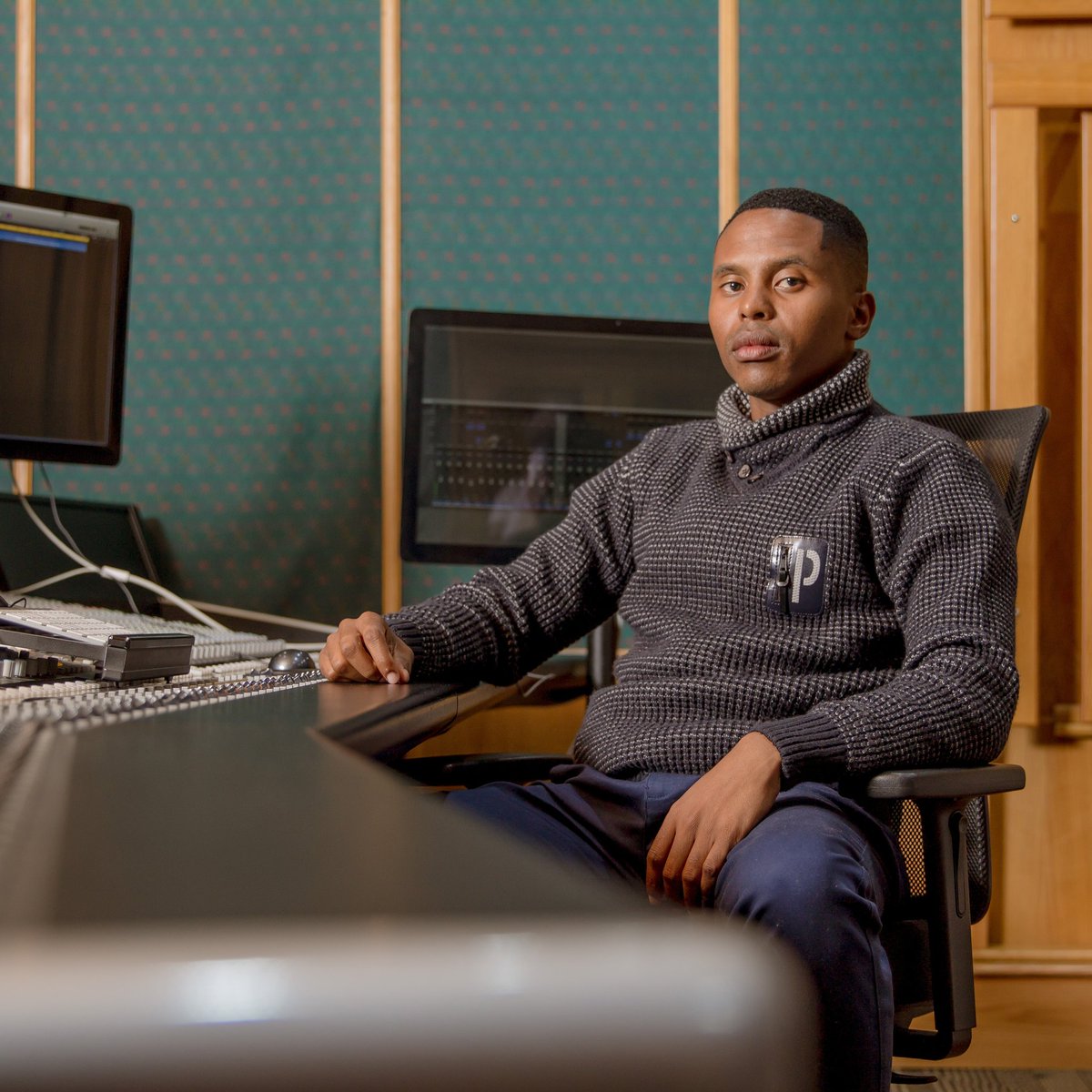 Tedtebogo's tweet photo. Ted is a multigenre producer. Follow the link provided above to check out his Biography.
 https://t.co/YKd9HGshKL https://t.co/j8Hoiylq6K