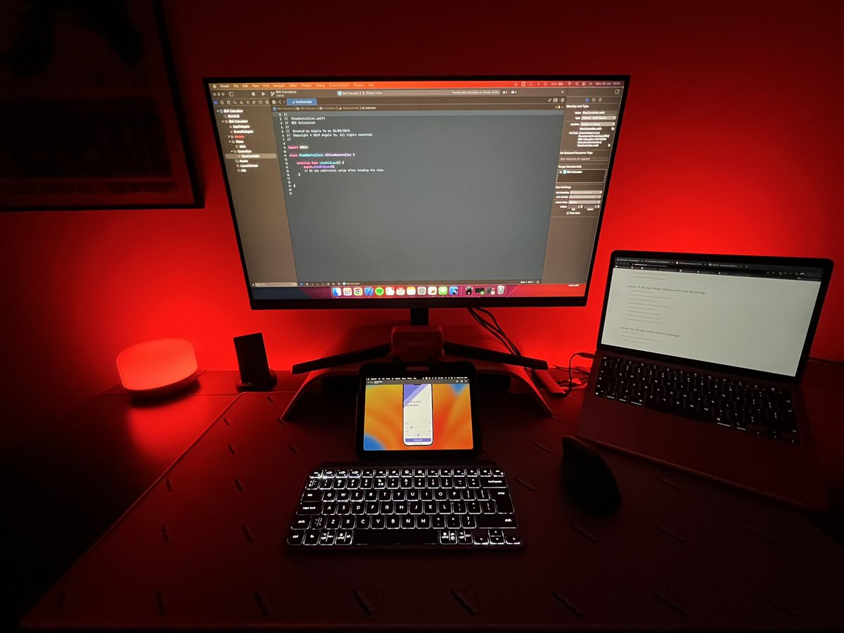 Porzuc_'s tweet image. Trochę #desksetup a trochę nauka #programowanie 🫠