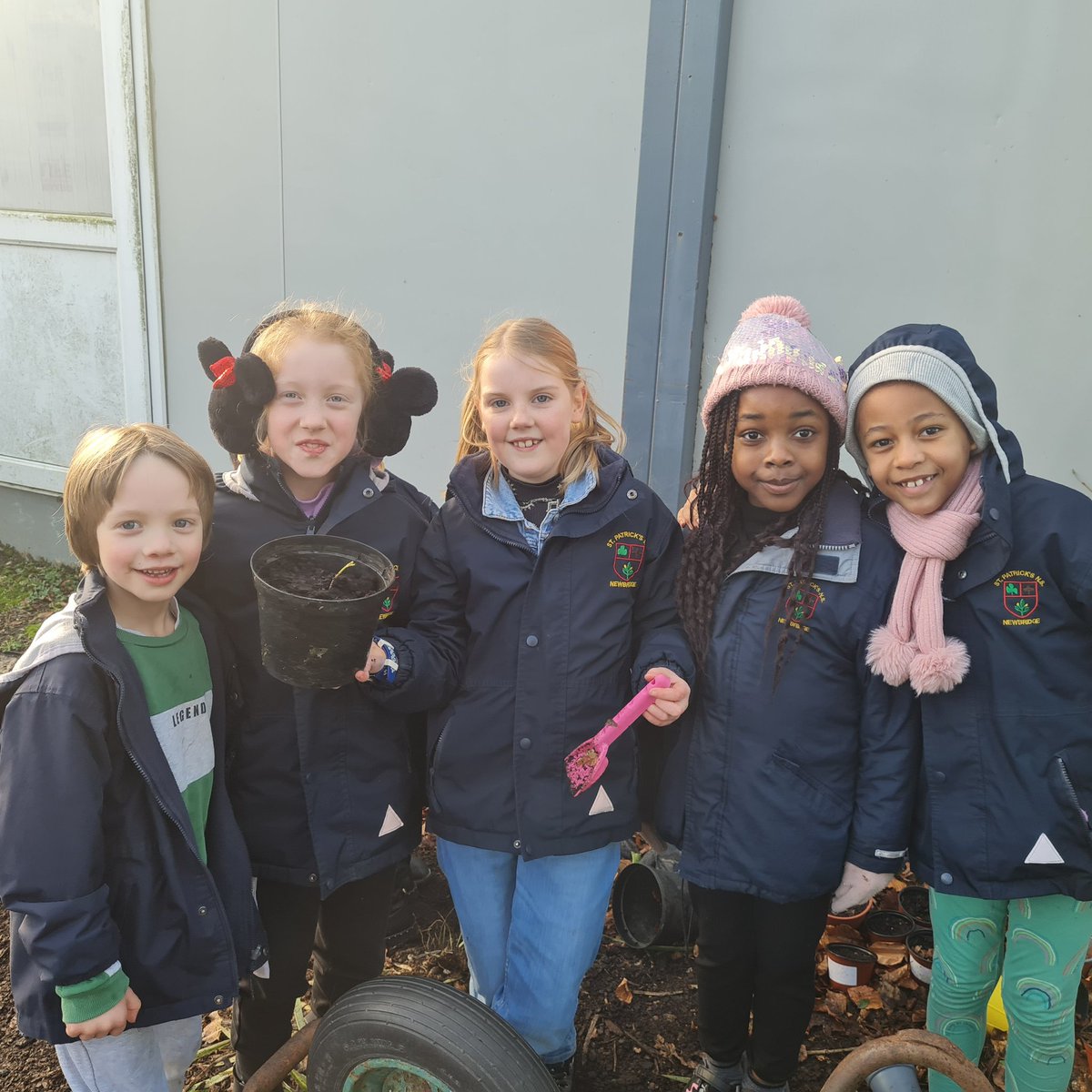 patrick_schools's tweet photo. Our GSC members decided on an action to plant a Conker for every child in St Patrick's. In the past few weeks, we have sowed over 200 Horse Chestnut Trees. Ní Neart Go cur le chéile  @GreenSchoolsIre @coilltenews @KildareCoCo @TTNewbridge @Reforestnation https://t.co/6YdkVvhFHj
