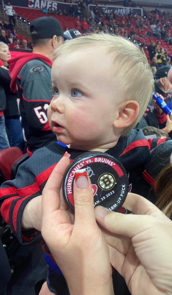 CUbaseballdad's tweet photo. ⁦@jarvy44⁩ thank you for my grandson’s 1st puck. #24 #younggun https://t.co/fLHkoEprtx