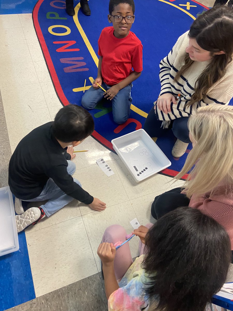 SusanLoveless23's tweet photo. Kindergarten mathematicians @JCElem_RCS worked to find the relationship between addition and subtraction! Then Mrs. Mills worked with a small group to ‘bake cupcakes’ to solve contextual problems. #makingsenseofthemath #authenticvocab #highexpectations https://t.co/dgo17wQKUD