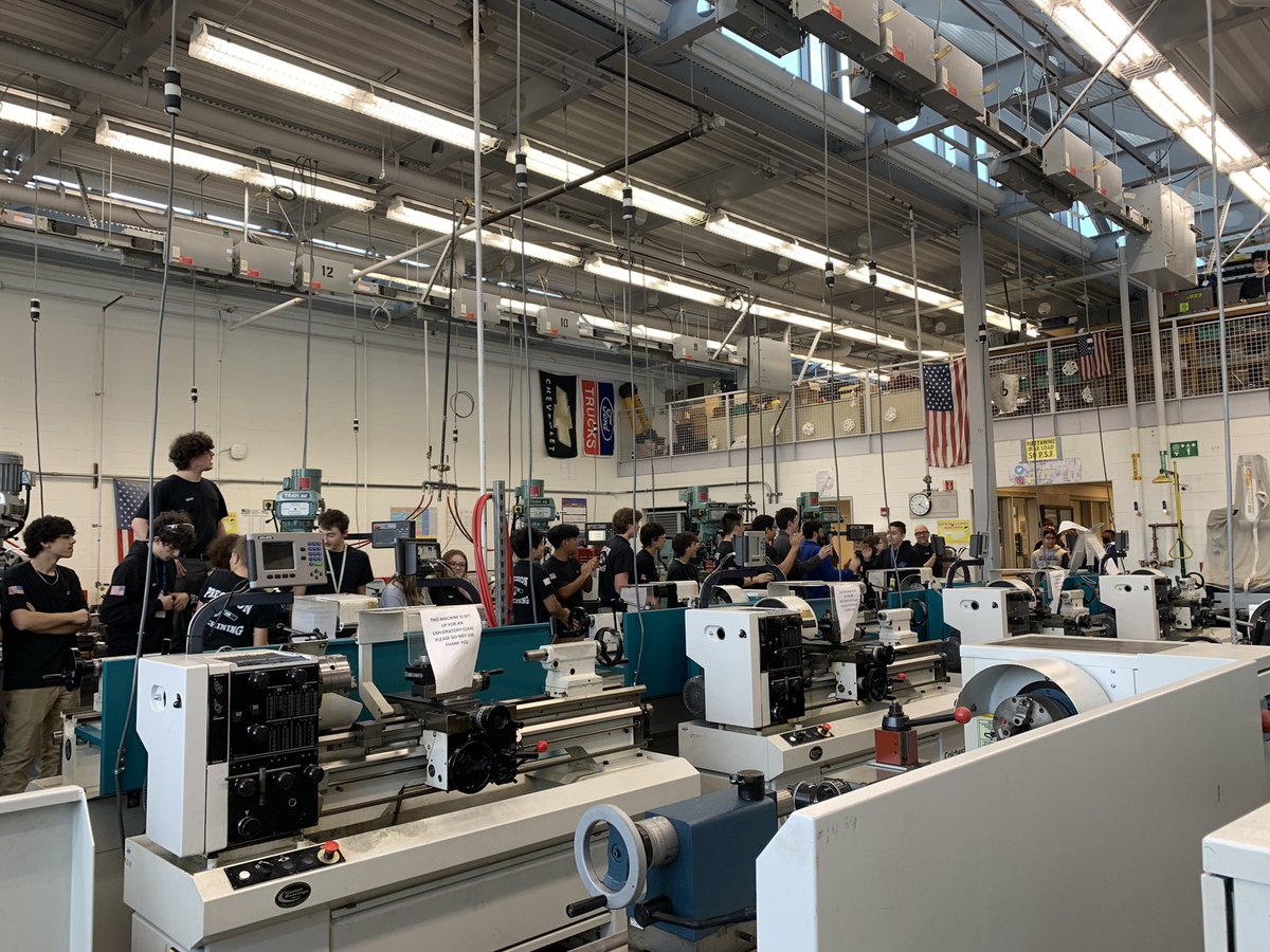 HATS_science's tweet photo. Welcoming @HenryAbbottTech Class of 2027 Precision Machining Technologies students and celebrating a junior earning his second NIMS credential  today @tech_abbott https://t.co/6Sy44PdDry