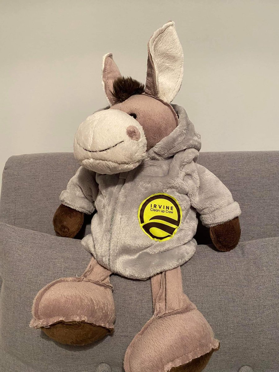 IrvineBeach's tweet photo. From hanging upside down in a bush, covered in muck, to being all clean & fresh and sporting a new jumper.
Donkey needs a name. If your name is chosen you will win a £50 ASDA voucher.
Details on how to enter here:
https://t.co/XMQ8d4SHnB
#donkeyneedsaname #irvinecleanupcrew https://t.co/UyKWhasLI6