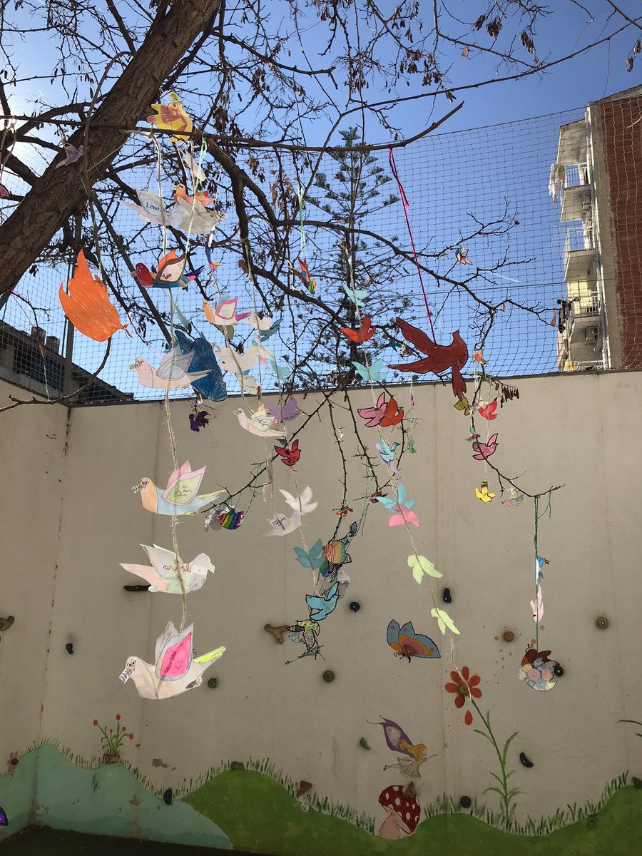 escolabetulia's tweet photo. Dia escolar de la NO Violència i la PAU #30Gener https://t.co/EHRN8i78EQ