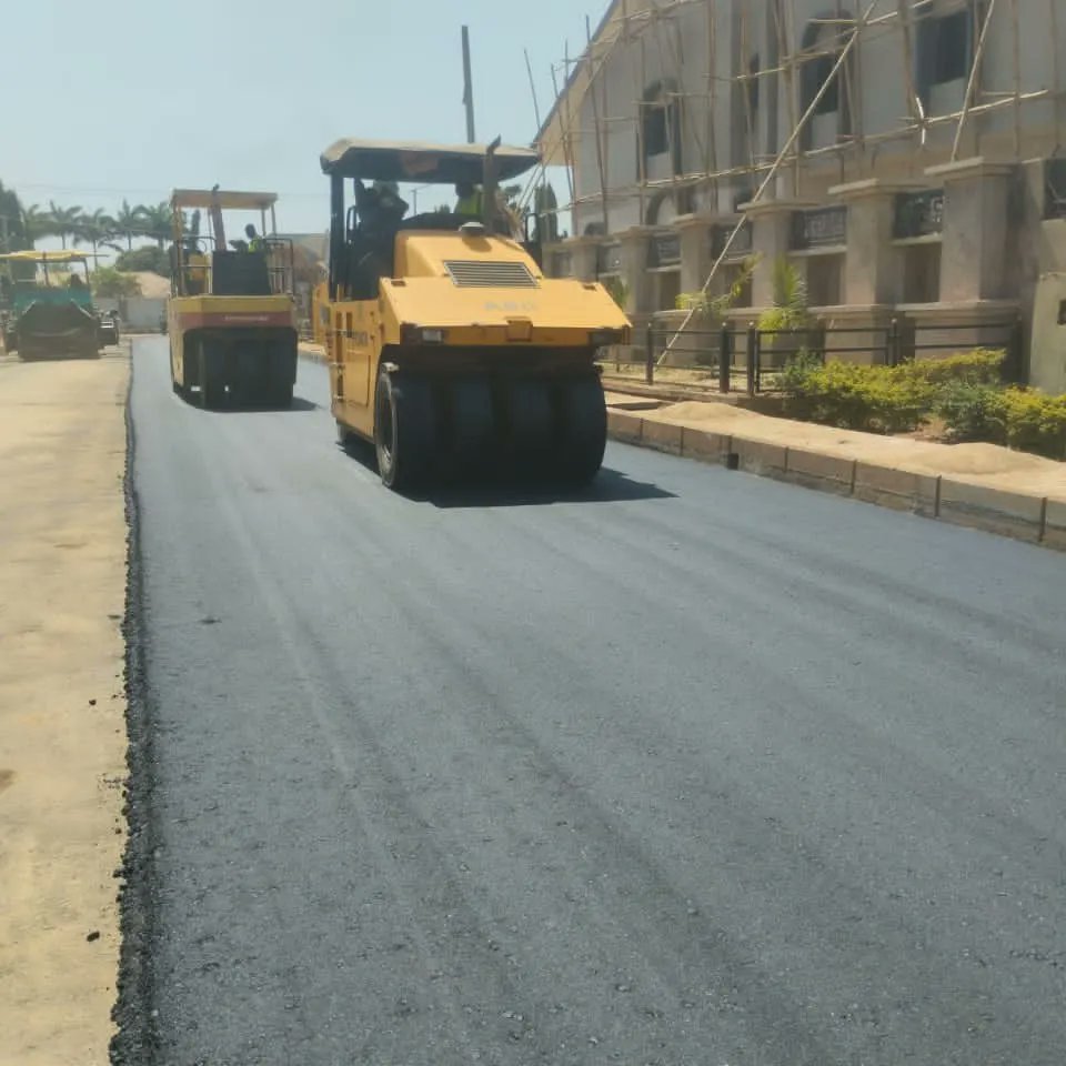 Update from Kaduna State Urban Renewal Projects (Road Component). Construction of Ogbadu - Kamsalem Road by Mothercat Ltd. Status: Ongoing.