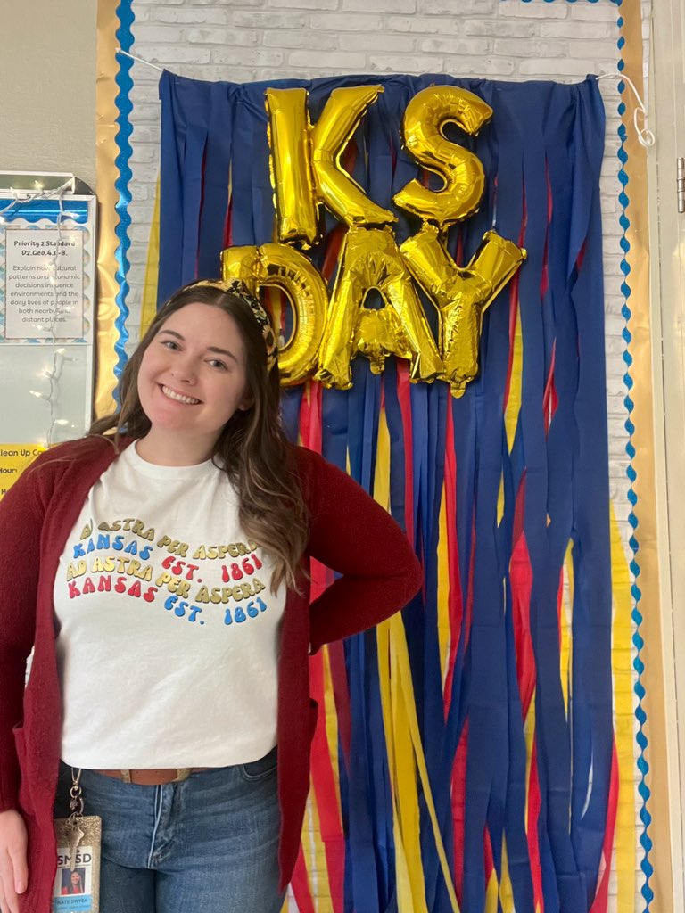 🥳Happy KS Day!!🥳(A day late) Surprised my students with a little photobooth to celebrate! Perfect timing as we review for our 1st KS History assessment tomorrow! #AdAstraPerAspera #ToTheStarsKS #ksedchat