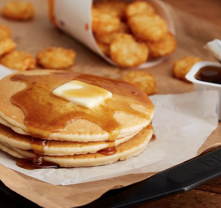 bkjamaica's tweet photo. Croissan'wich or Pancakes?
RT for left, LIKE for right https://t.co/cNCgG9JJ3U